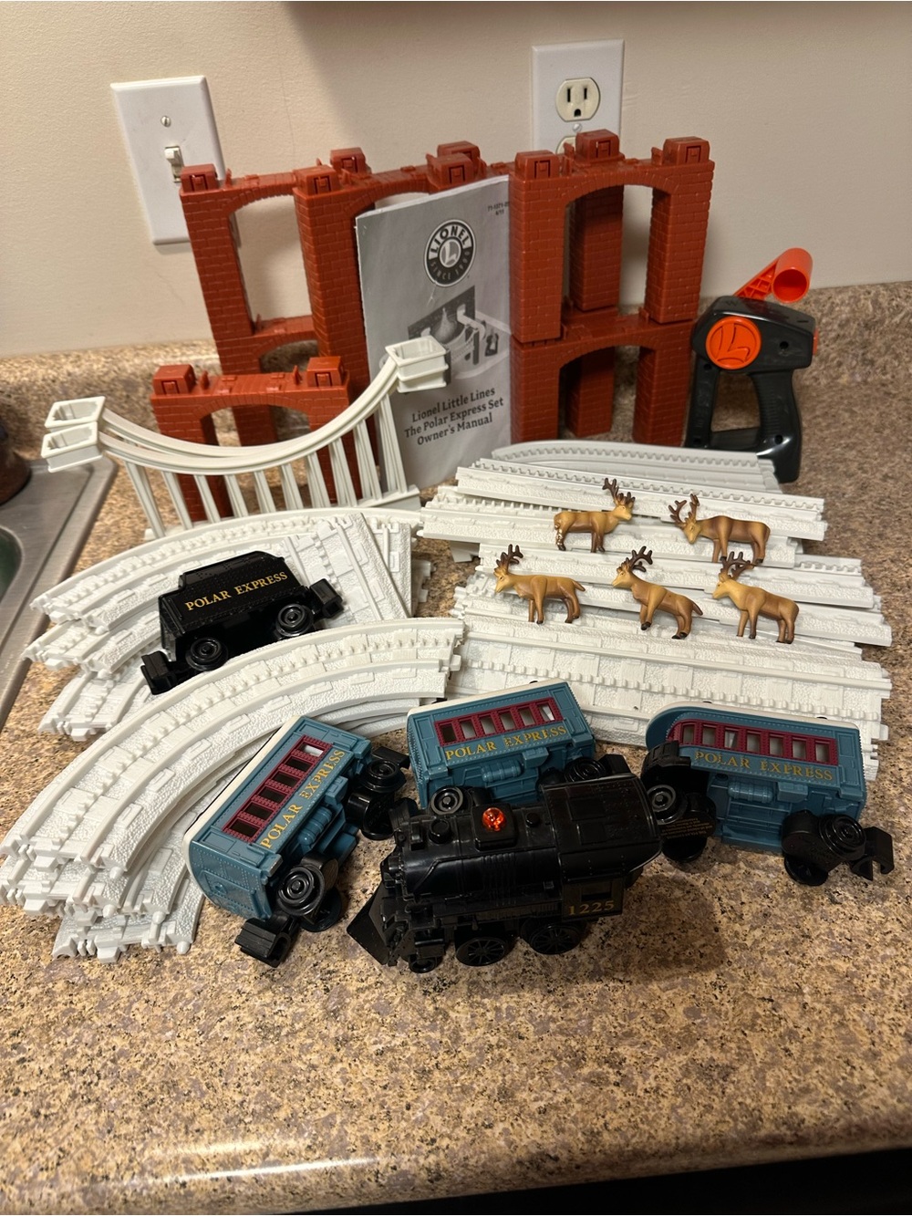 Lionel The Polar Express Lionel Little Lines Train Set Works / 99% Complete